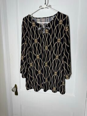 Chico’s Size 3 Black Gold Chain Print Tunic Top Keyhole Ring Long Sleeve XL NWT